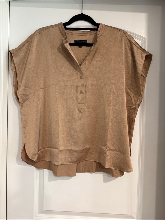 Banana Republic Tops - Banana Republic Beige Tan Short-Sleeve Tunic Top work casual Summer
